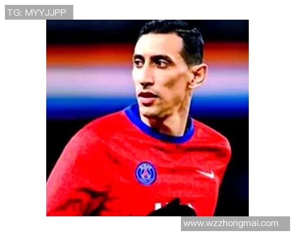 绿帽子足球明星的传奇人生与场上风采揭秘