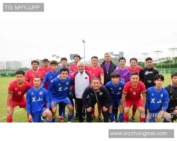 粉色足球明星盘点：那些在绿茵场上闪耀的粉色风采球员